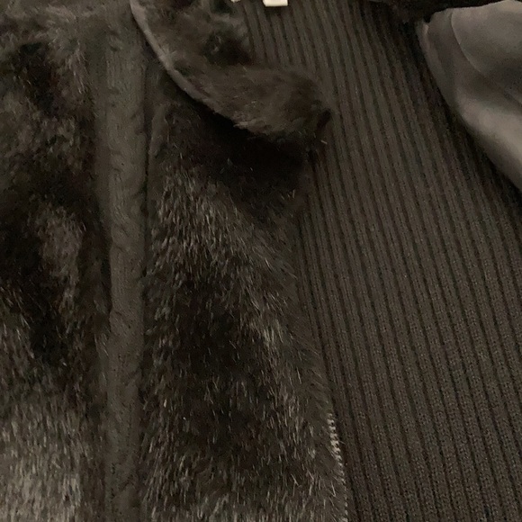 EUC Vintage Mercer Street Studio Faux Fur & Sweater Black Vest Size:  PXL - Picture 8 of 10
